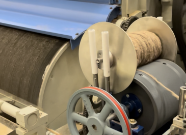 Core spin yarn machine